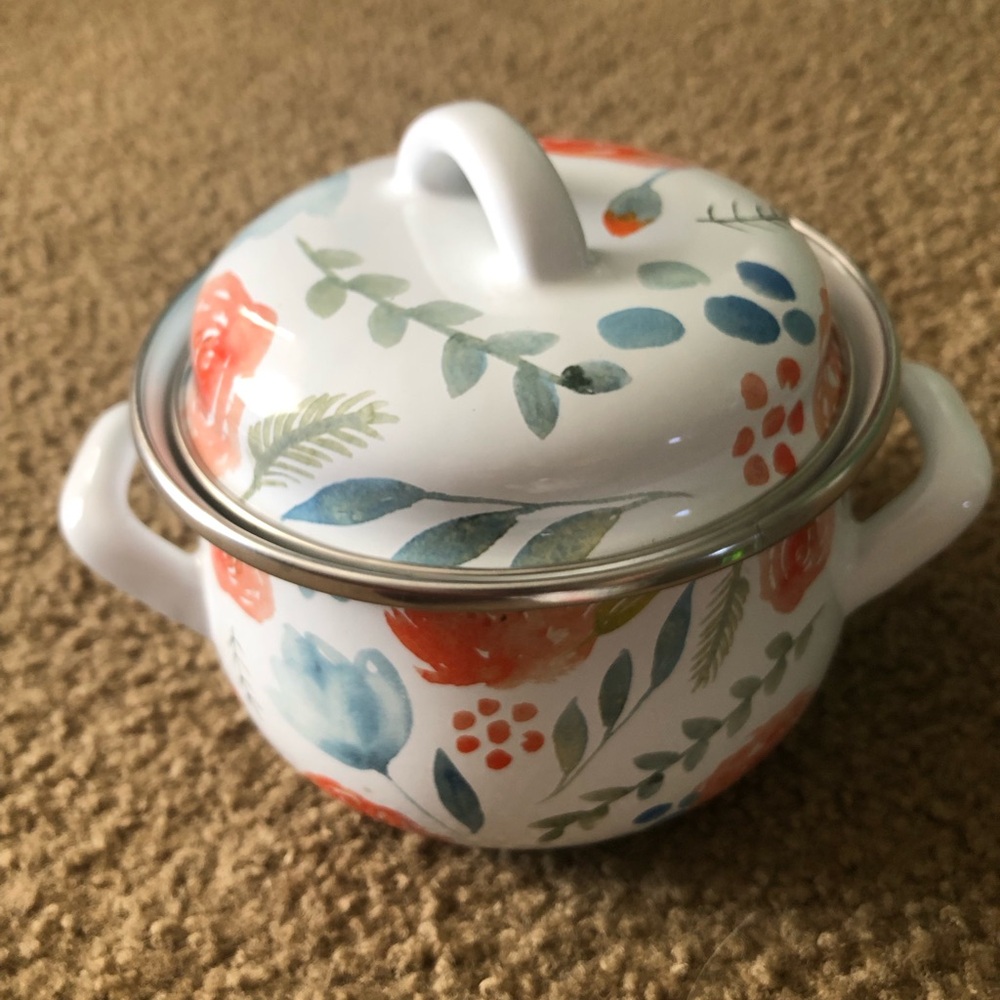 Crofton 1 Quart Enamel Steel Pot Double Handled Lid Floral